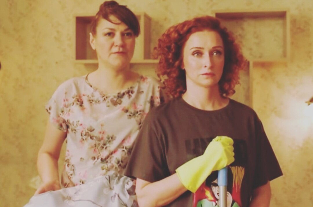 фото - кадр из сериала "Первокурсницы" - из свободных источников.