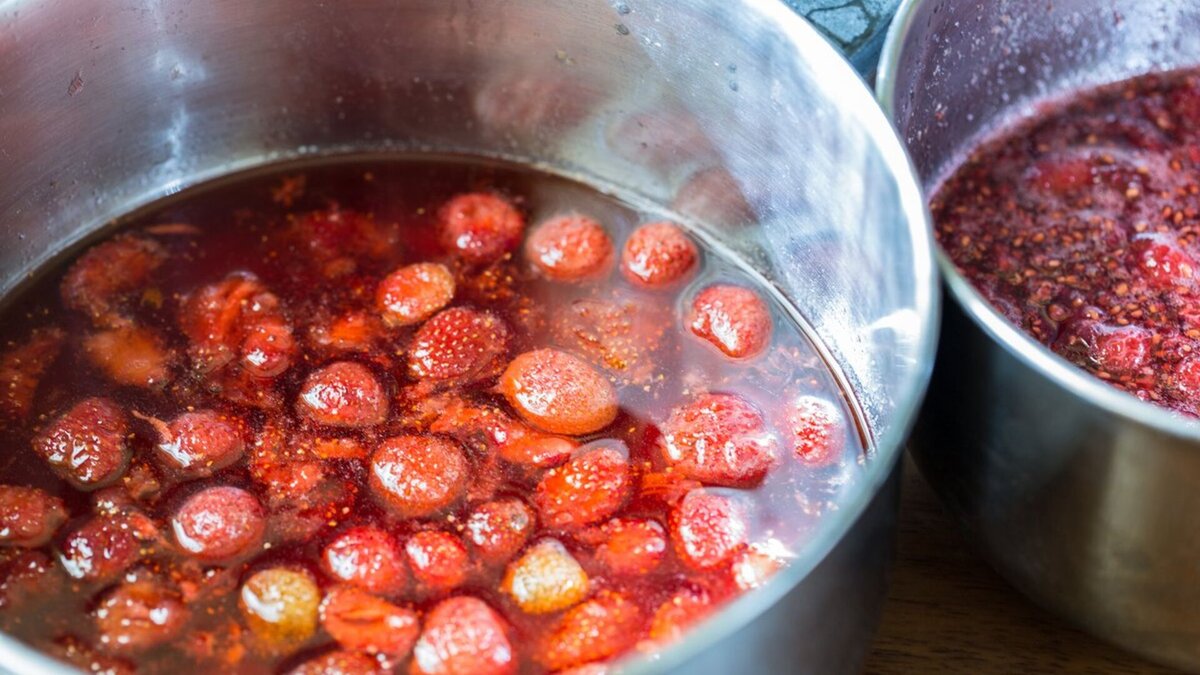   ArtEvent ET/Shutterstock.com