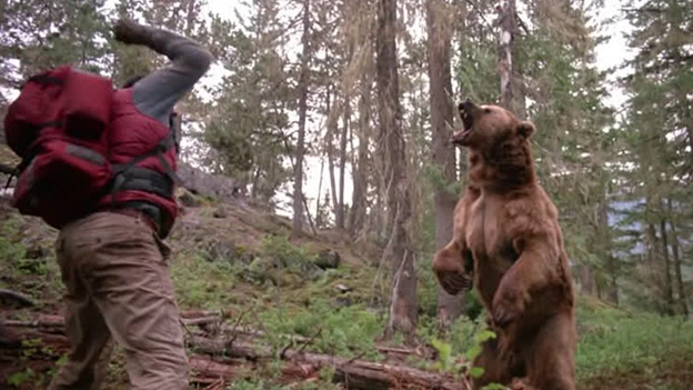 Наконец Гена съездил за грибами. Выглянув из-под капота своей машины, он огляделся по сторонам. — Еле доехал, — вздохнул он.-2