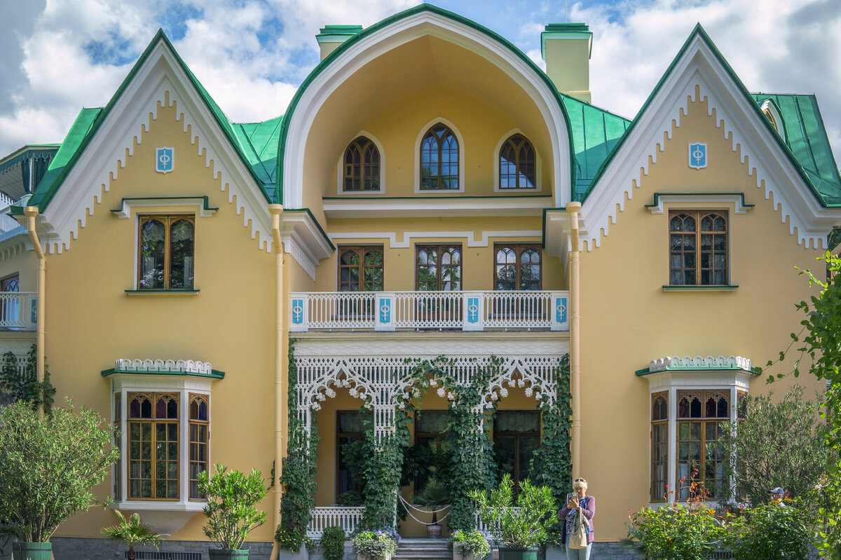 Дворец коттедж парк александрия 7 петергоф фото Санкт-Петербург. Парк Александрия. Дворец Коттедж. Сентябрь, 2019. Владимир Коно
