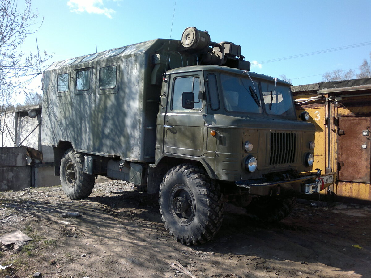 Первое впечатление как от старых, потертых джинсов