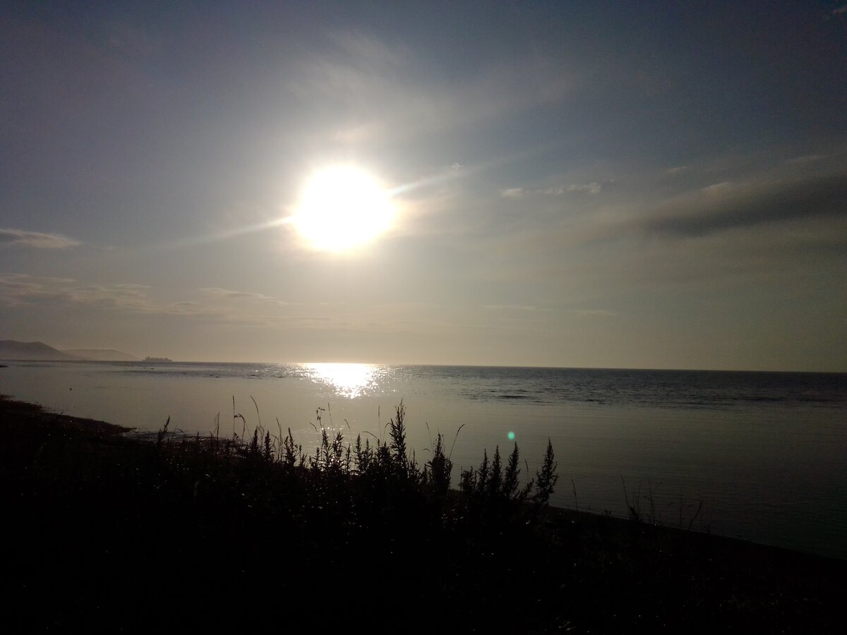 это рассвет, но какой темный