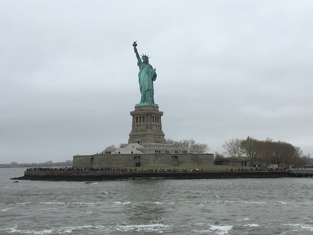 Статуя Свободы в Нью Йорке