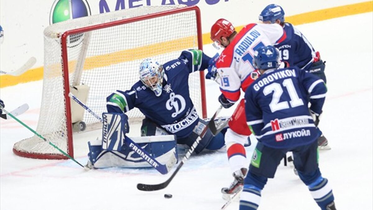 КХЛ. Динамо Москва – ЦСКА: «бело-голубые» вполне могут справиться с лидером и приблизиться к нему