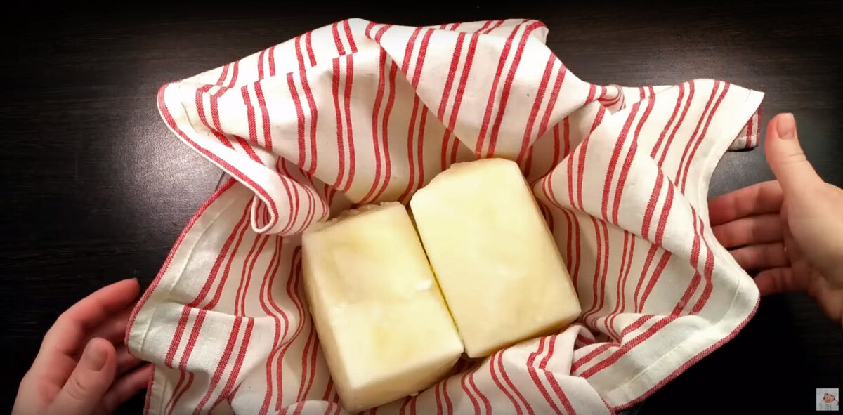 Творожный сыр из кефира (даже не придется ничего готовить).
