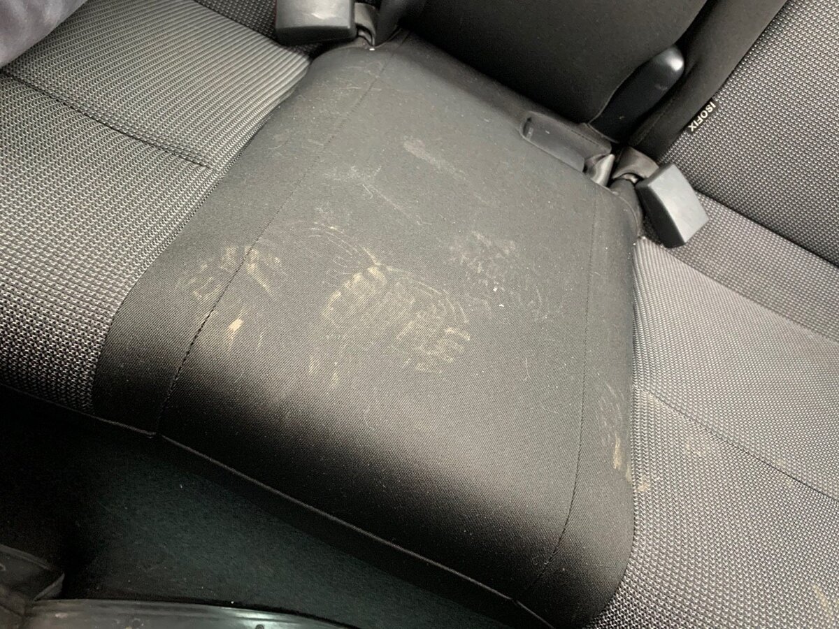 Загрязнения салона