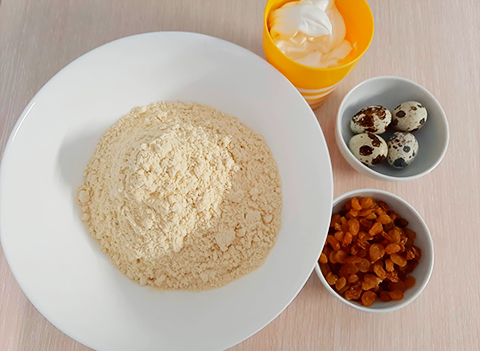 Кстати, у  меня перепелиные яйца, но можно с успехом использовать 1 куриное яичко