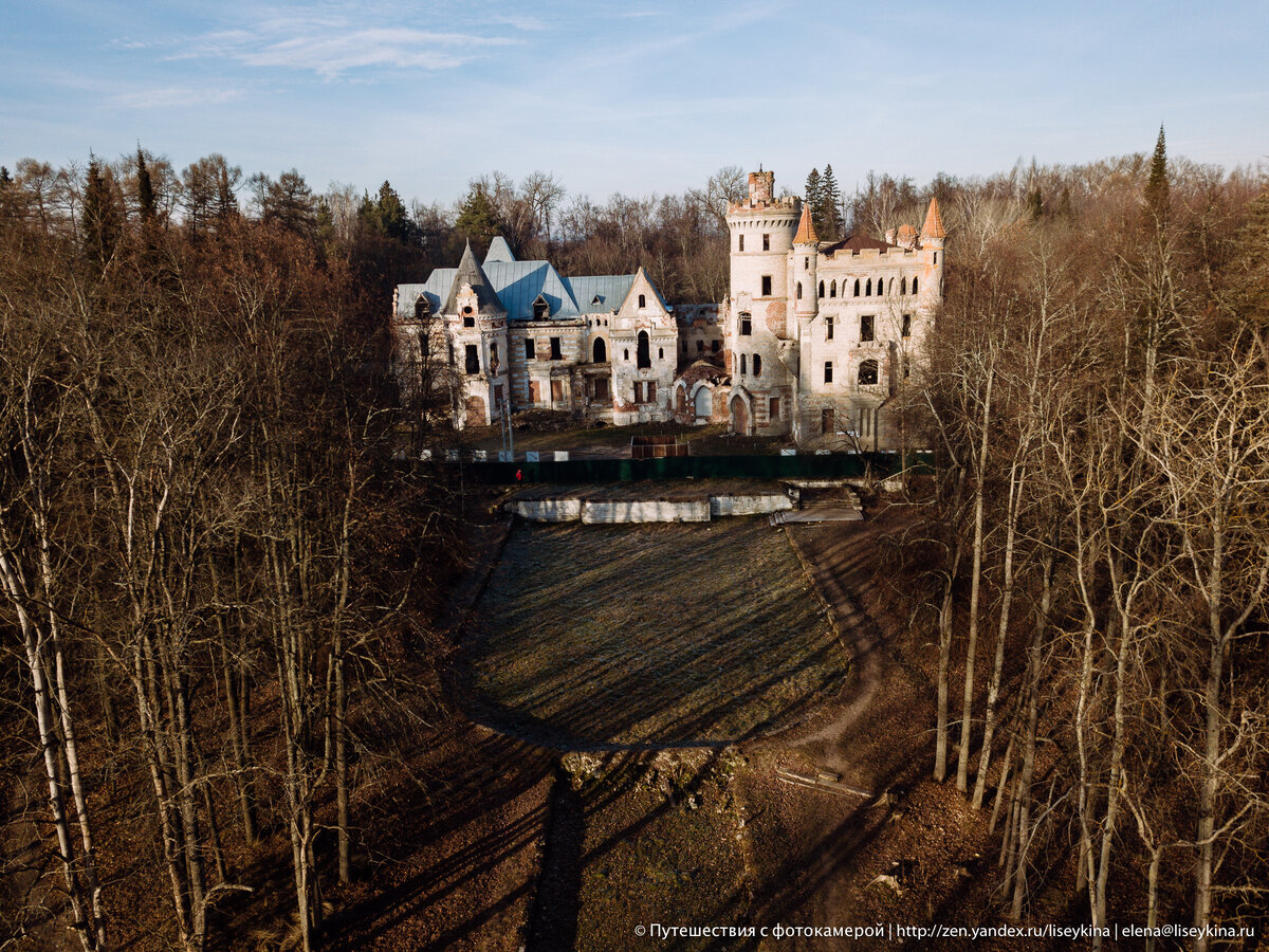 Руины роскошного замка Храповицкого во Владимирской области