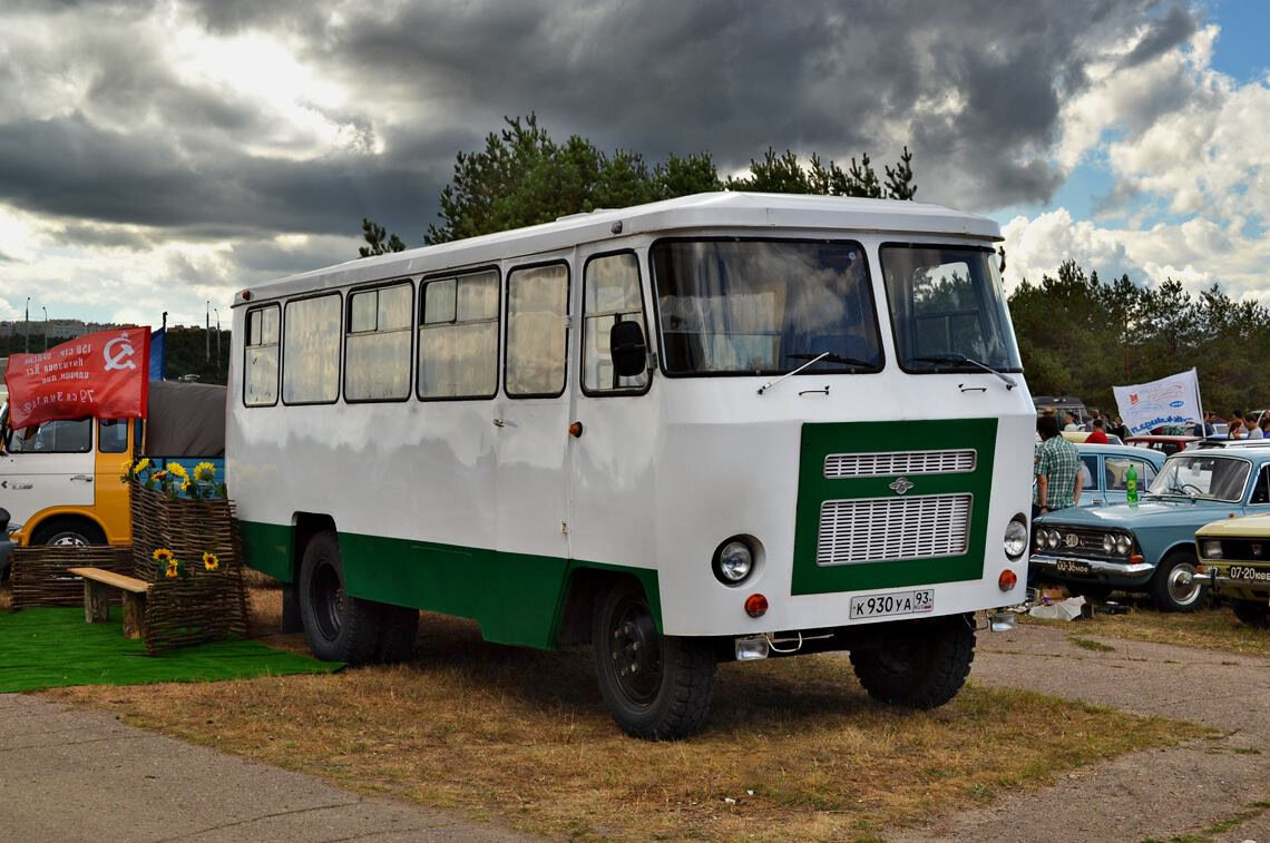 Автобус "Кубань" изготавливался с 1962 года по 1993 год на Краснодарском механическом заводе нестандартного оборудования. Источник: https://a.d-cd.net/ac7e309s-1920.jpg