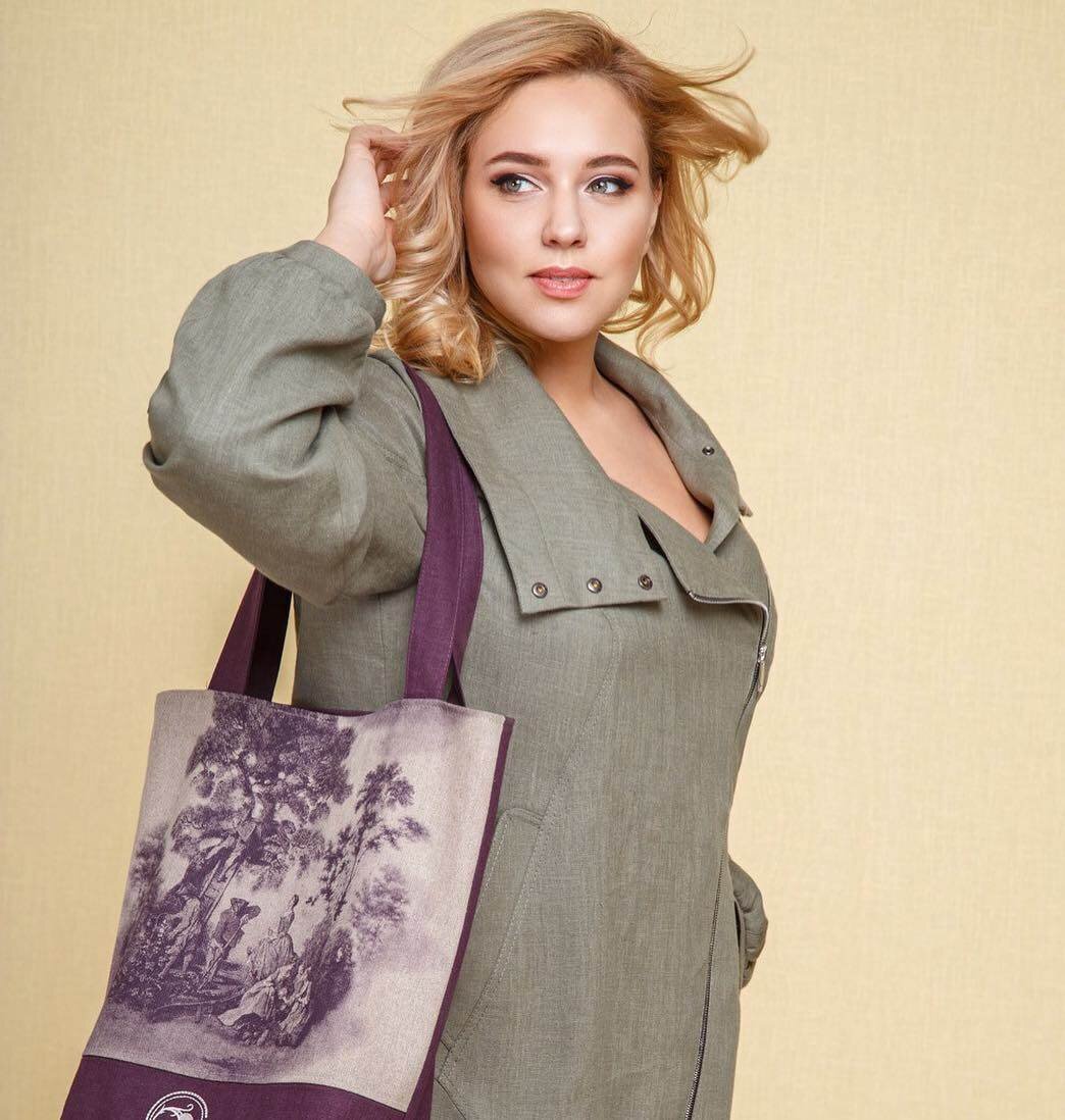 Ольга Лукомская -лучшая модель плюс в России. 