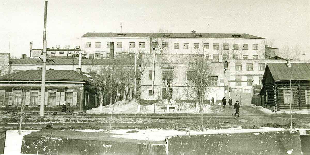 Здания кондитерской фабрики. 1960-1990гг. Источник: pastvu.com