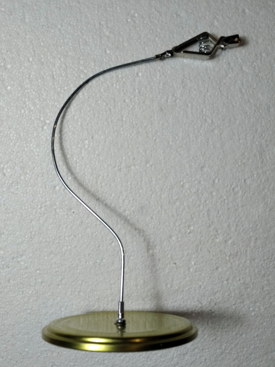  готовый держатель на боку  