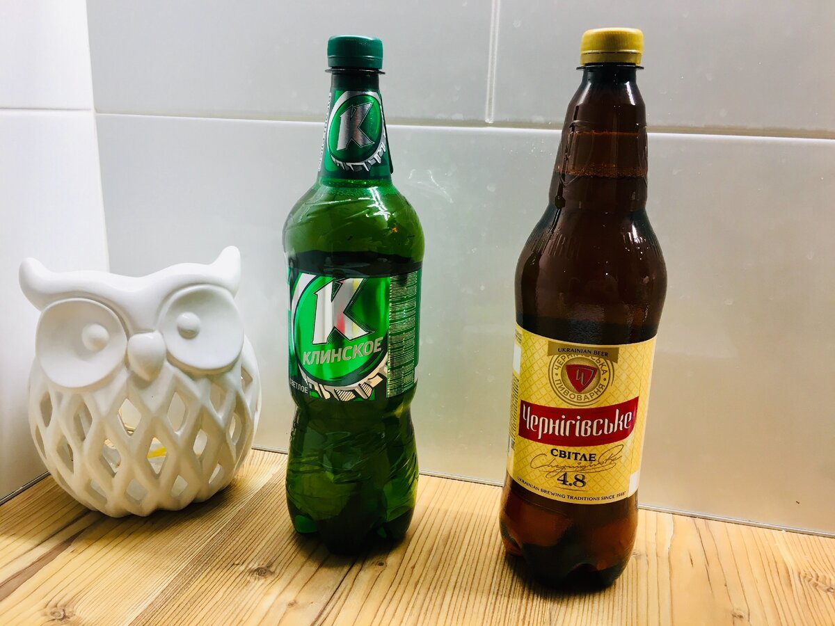 Пиво "Клинское" и "Черниговское" в пластиковых бутылках объемом 1 л.