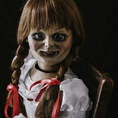 А сейчас вы узнаете про самую страшную куклу в мире и почему она совсем не страшная 