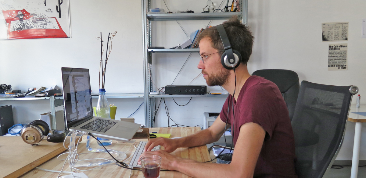 Айтишник. Разработчик сайтов. Что знает айтишник. It программист. It специалист.