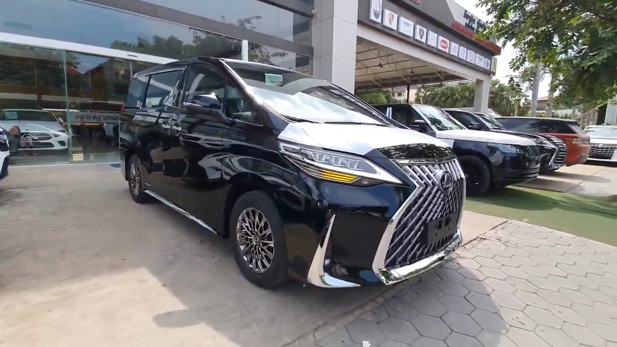 Lexus LM 2020