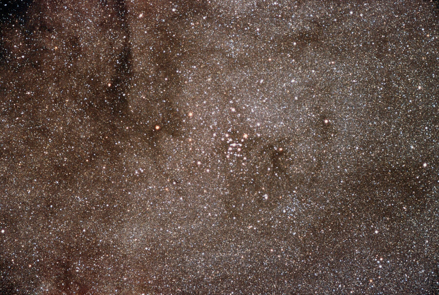 Автор: Oliver Stein .Steinhttp://www.estelar.de/deepsky/kb_300_800mm/m7.htm, CC BY-SA 3.0, https://commons.wikimedia.org/w/index.php?curid=164516