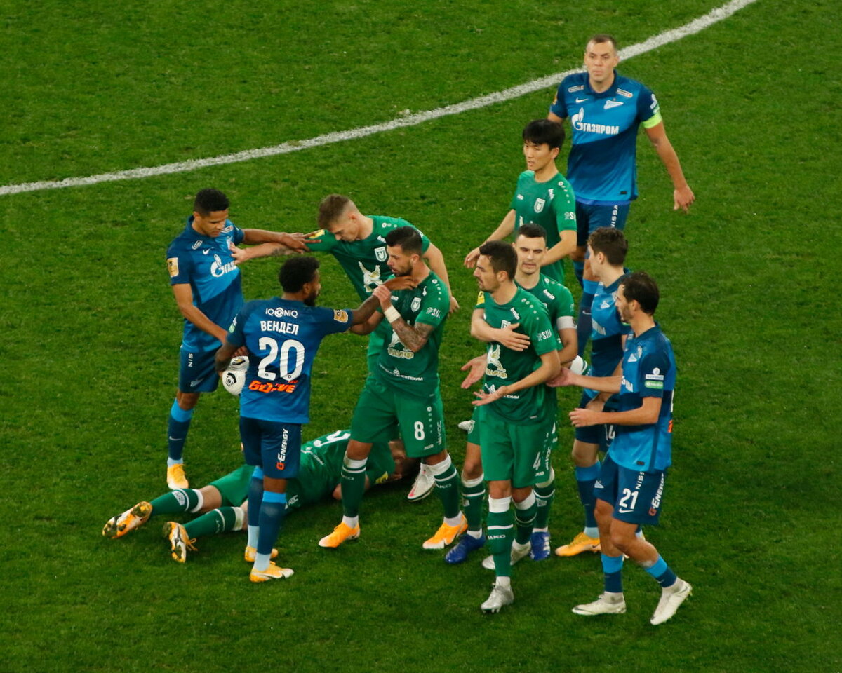 "Рубин" обыграл "Зенит" в Санкт-Петербург