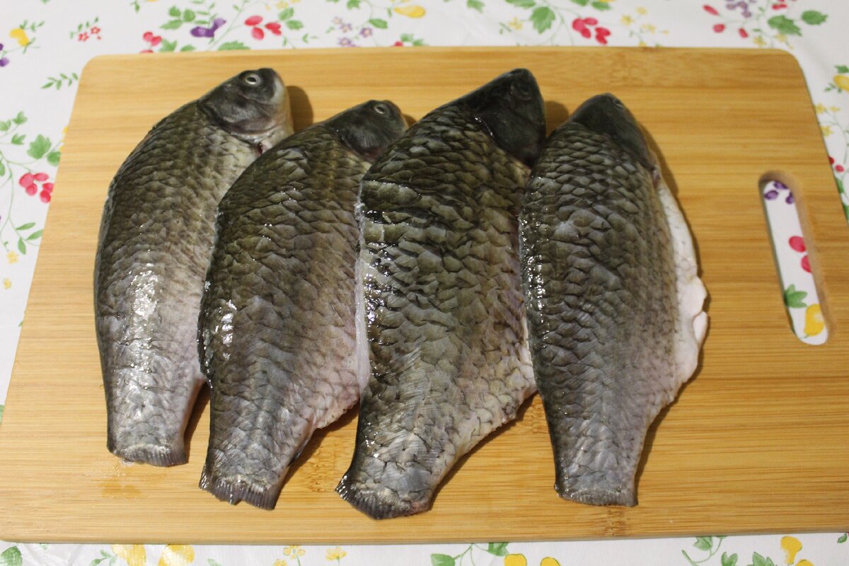 Караси на 250 грамм - самые вкусные, на мой взгляд.