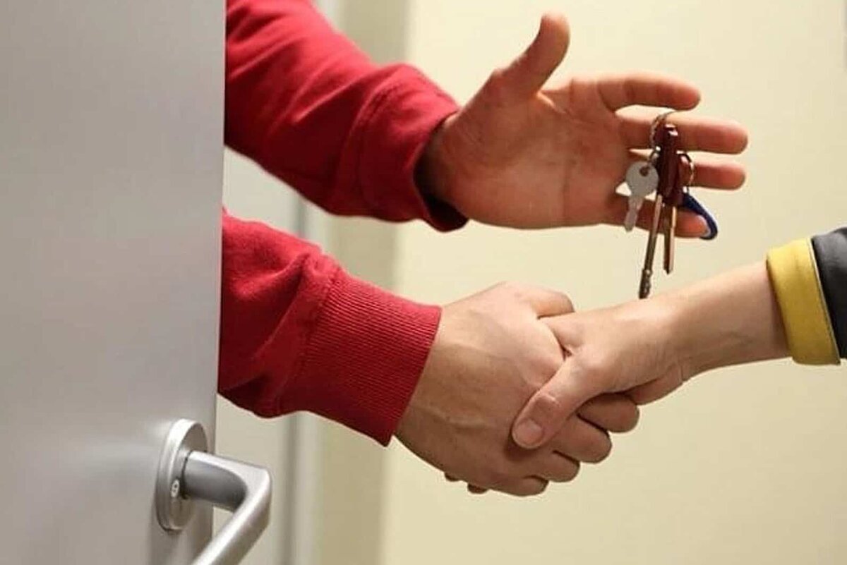 Консультация адвоката. Изображение взято с сервиса Яндекс.Картинки