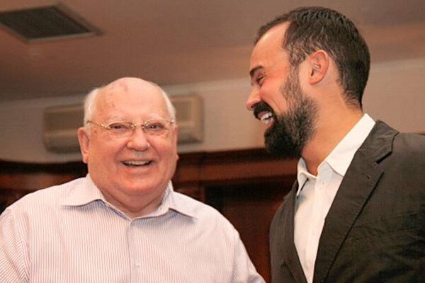 Михаил Горбачёв рад за своего друга Евгения Лебедева. Фото: politikus.ru