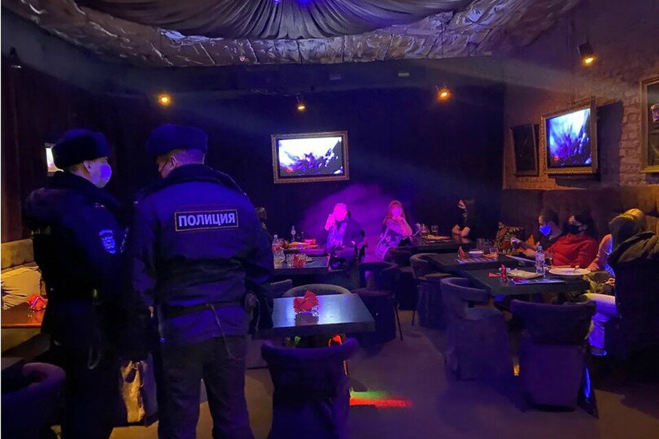 Ежесуточно Петербург патрулируют более 20 мобильных бригад