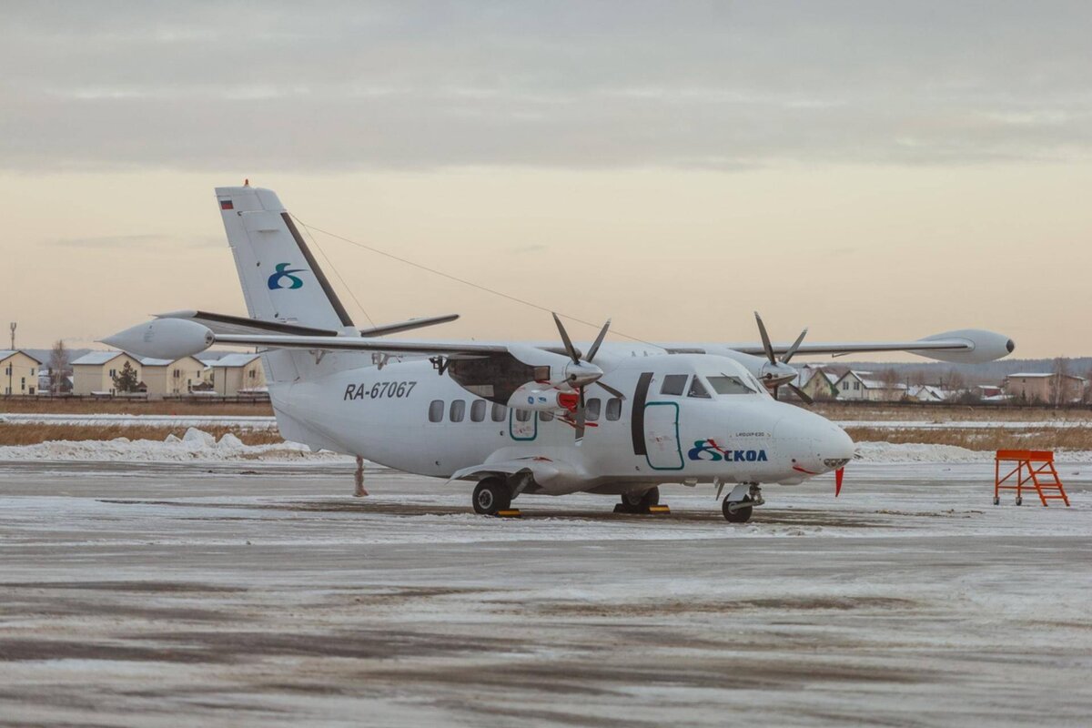 Самолёт L-410 авиакомпании «СКОЛ»