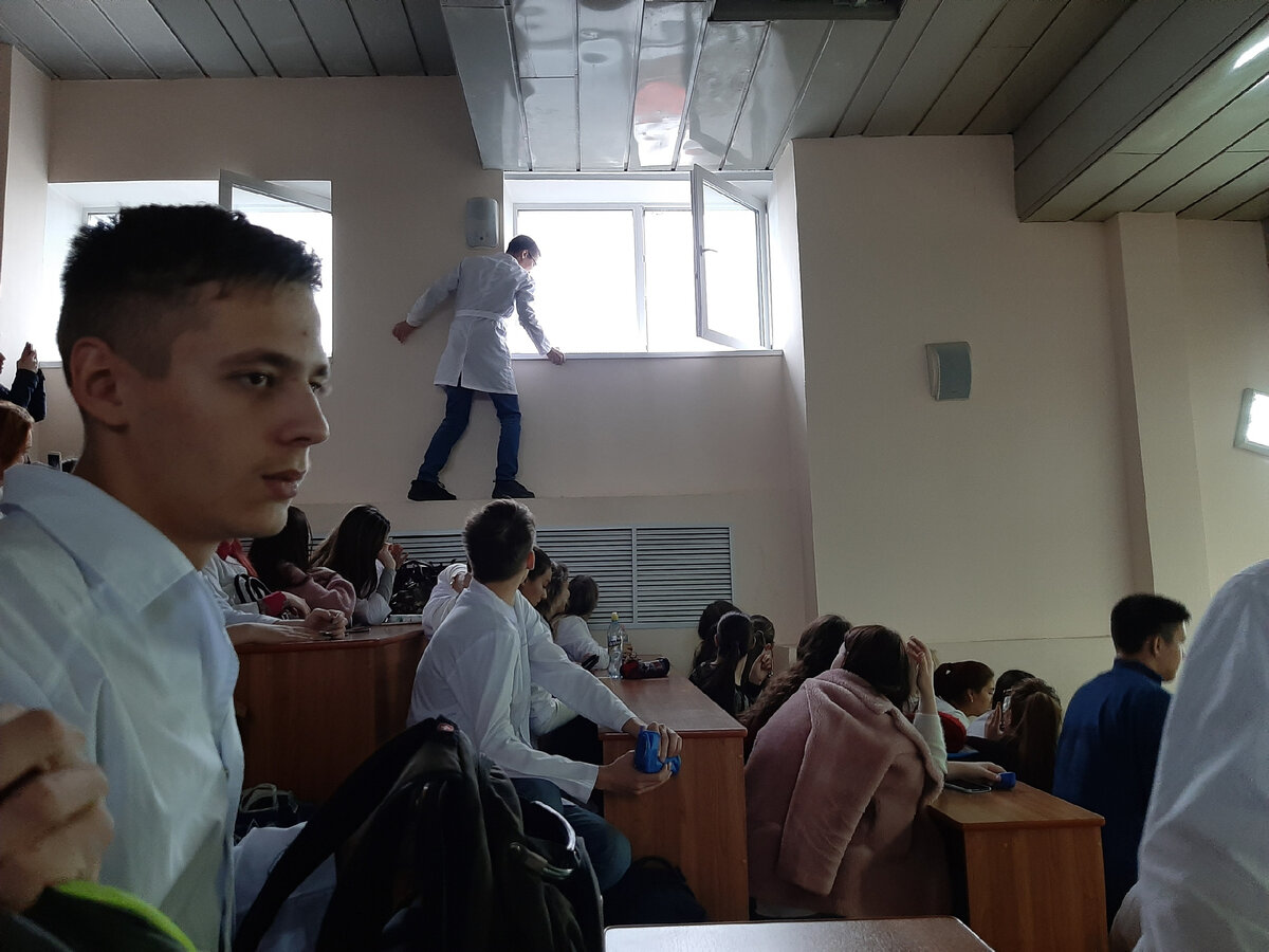 Однажды на лекции...