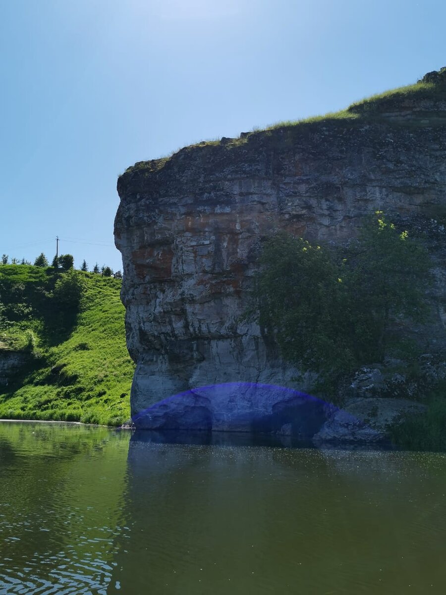 Камень "Шайтан" в селе Шайтанка (Чусовое)