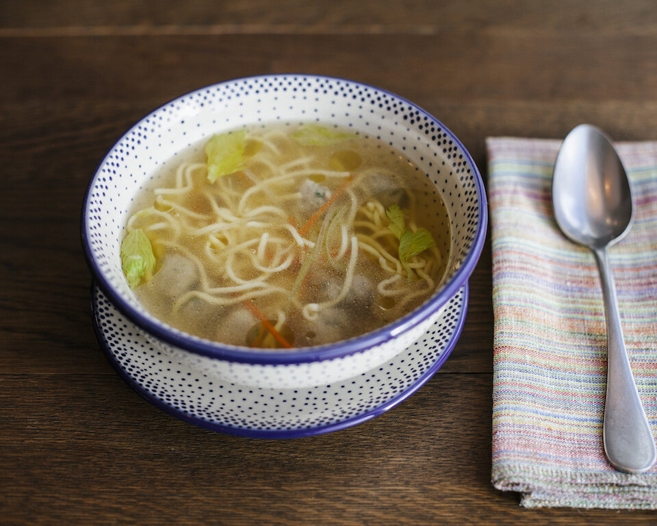 Суп с лапшой и фрикадельками по-узбекски