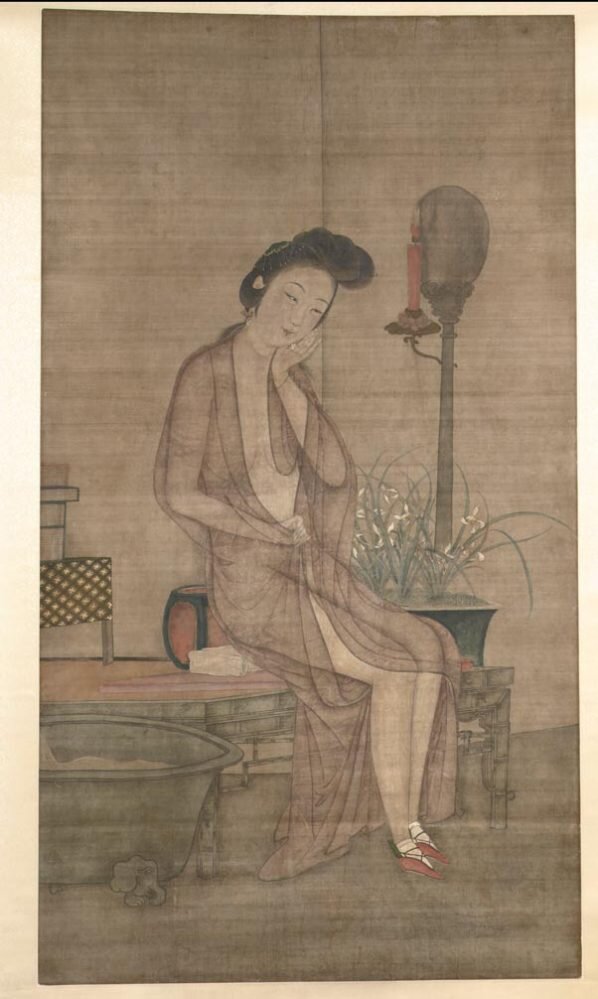 Мейрен в ее ванне
