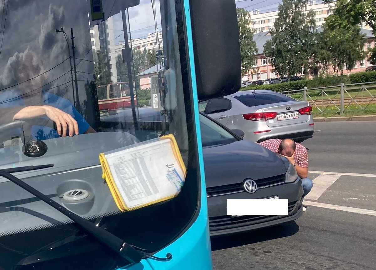 Водитель бмв получил перцовым баллончиком