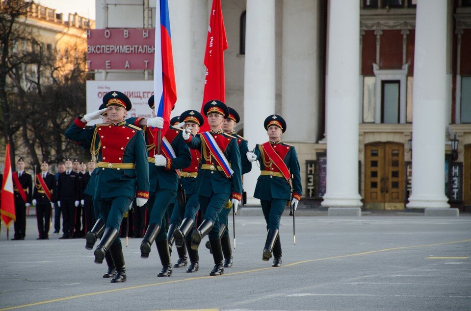     Более 50 новобранцев пополнят роту Почетного караула Геннадий БИСЕНОВ