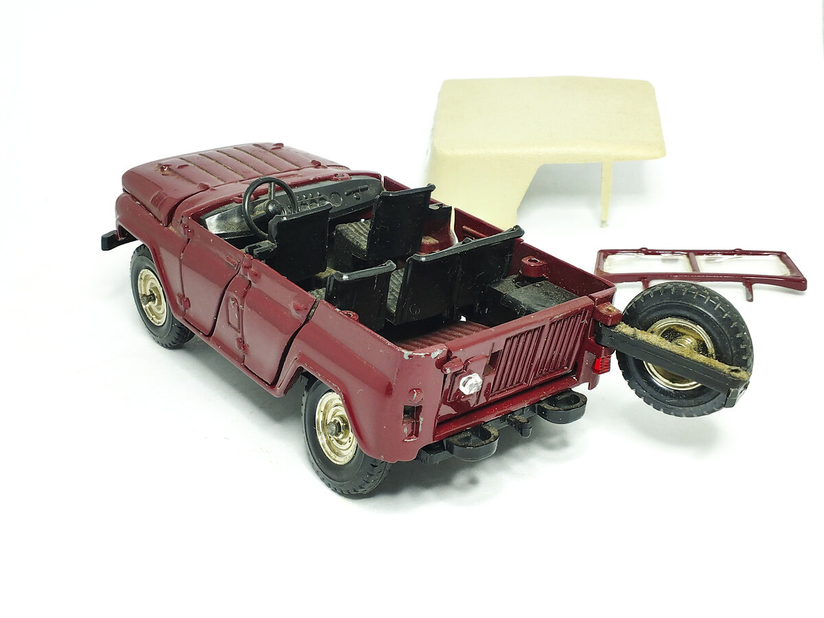 Рис. 1. Модель УАЗ-469 до восстановления 