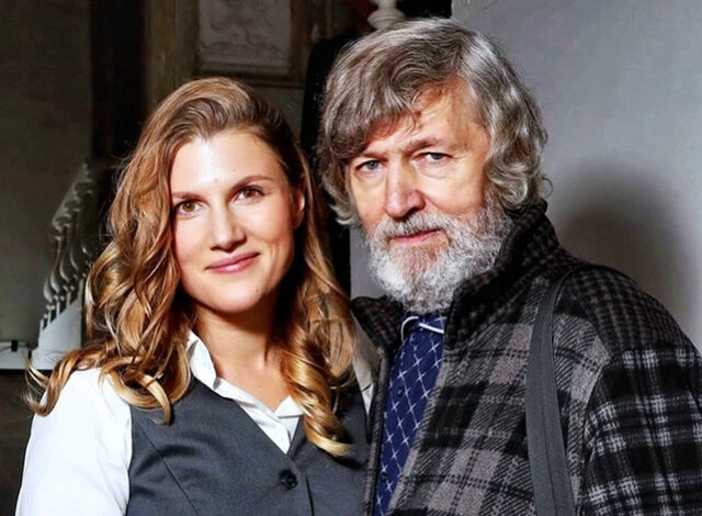 Звезда сериала "Эпидемия" Марьяна Спивак похоронила отца СТАРХИТ STARHIT Дзен