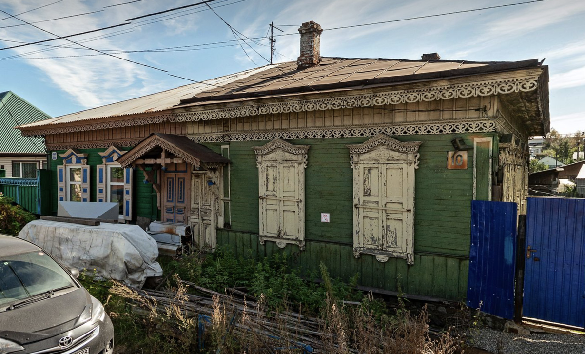 
«Иркутский блог» продолжает освещать тему главной угрозы для архитектурного наследия Иркутска — массового сокращения реестра выявленных памятников, среди которых подавляющее большинство — средовая...-118