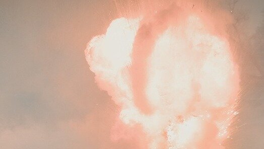     Горожан попросили оставаться дома.