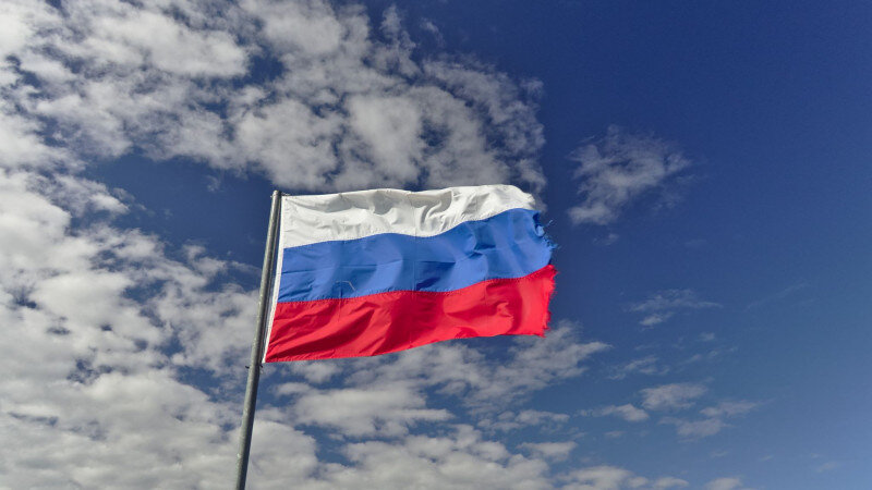     Флаг России. Dmitry Dzhus, CC BY 2.0, part from original.