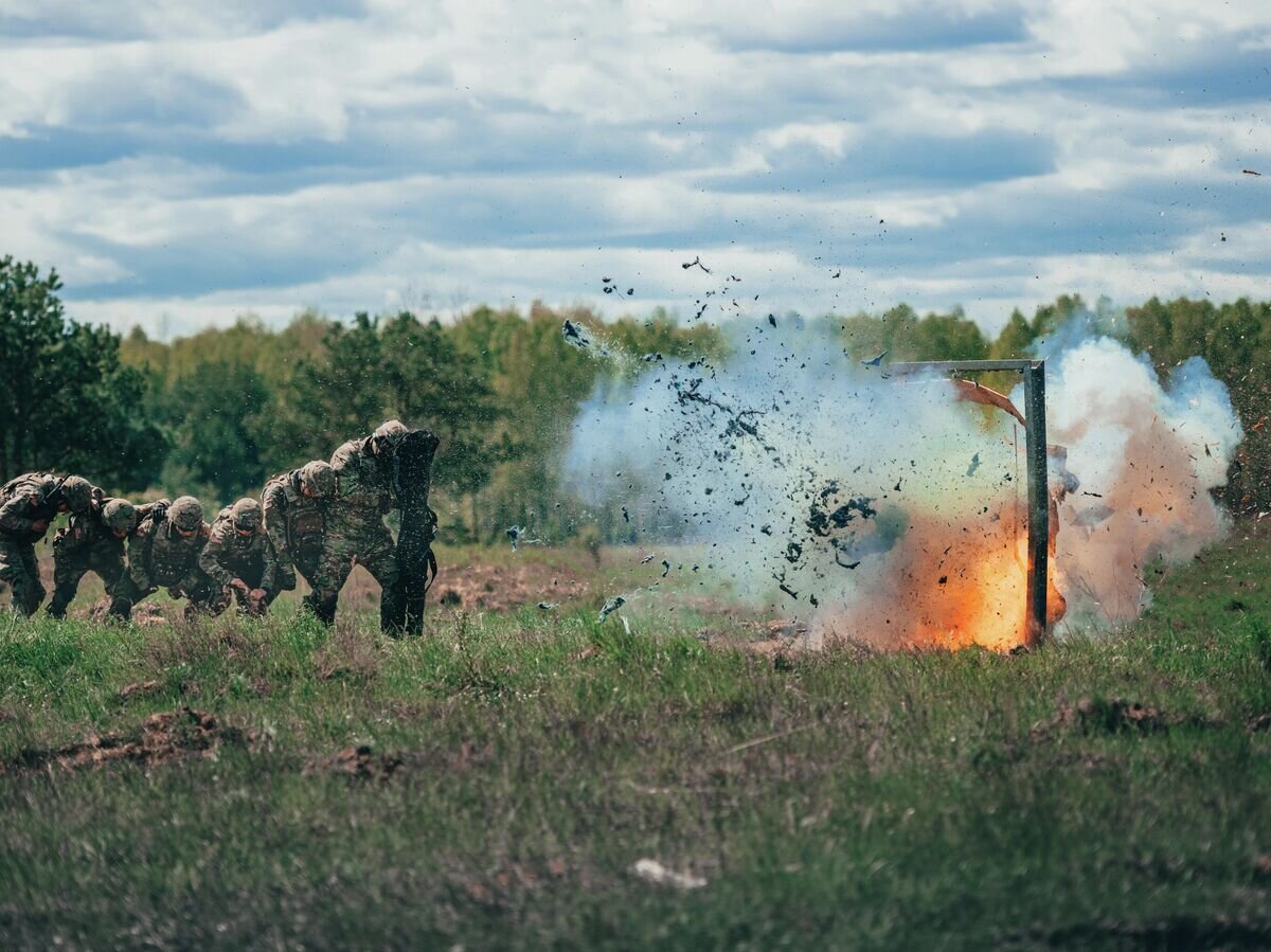 Подо львовом. Майкл хавкер военный сша. Берестечко битва 1649. Подо львовом. Фото антоняк.