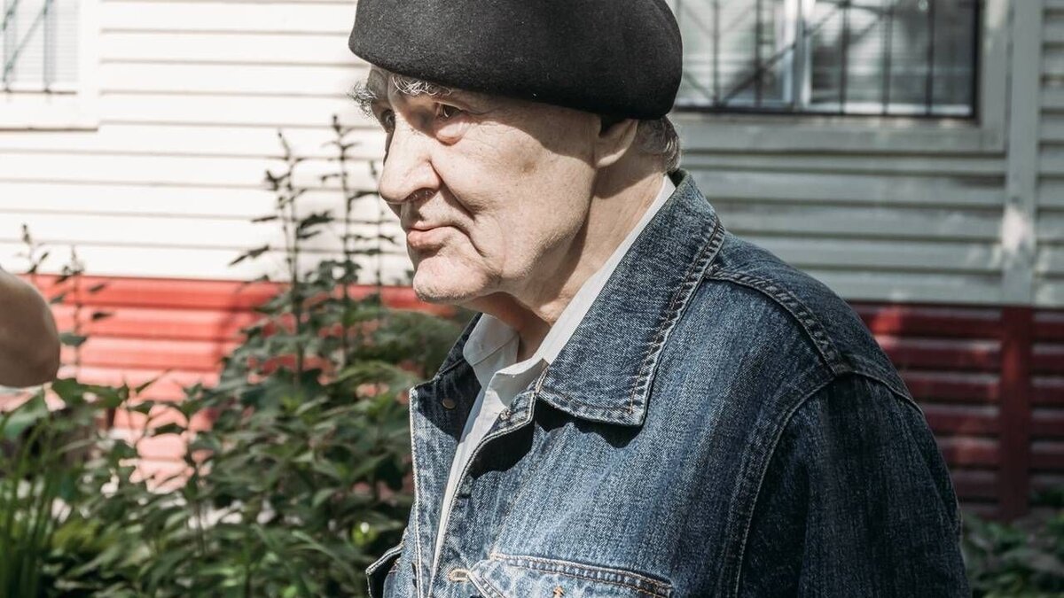     В Тюменской области на 91-м году жизни скончался известный скульптор, заслуженный художник России, почётный гражданин города Николай Распопов. Об этом сообщил в своем тг-канале глава администрации Тюмени Руслан Кухарук.