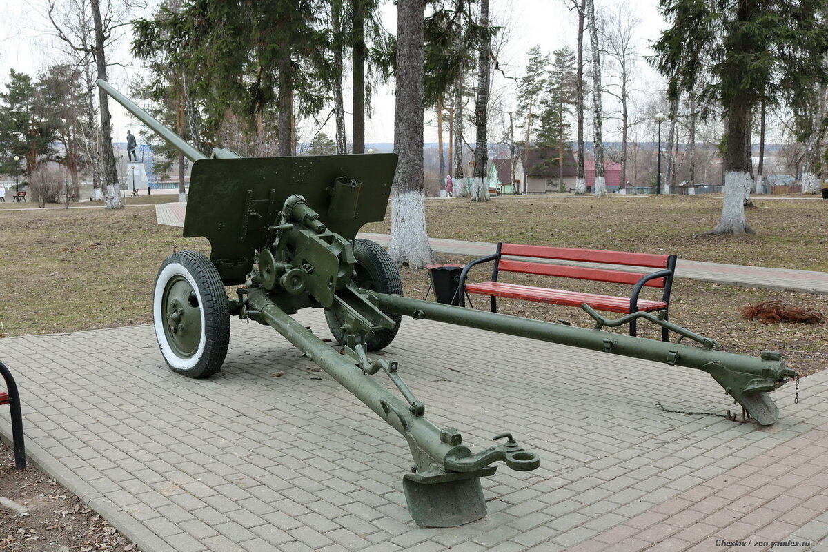 Завод парк победы. Пушка ЗИС-2. ЗИС-2 57-мм противотанковая пушка. Парк Талалихина сквер в Кузнечиках. Парк Победы Талалихина Подольск.