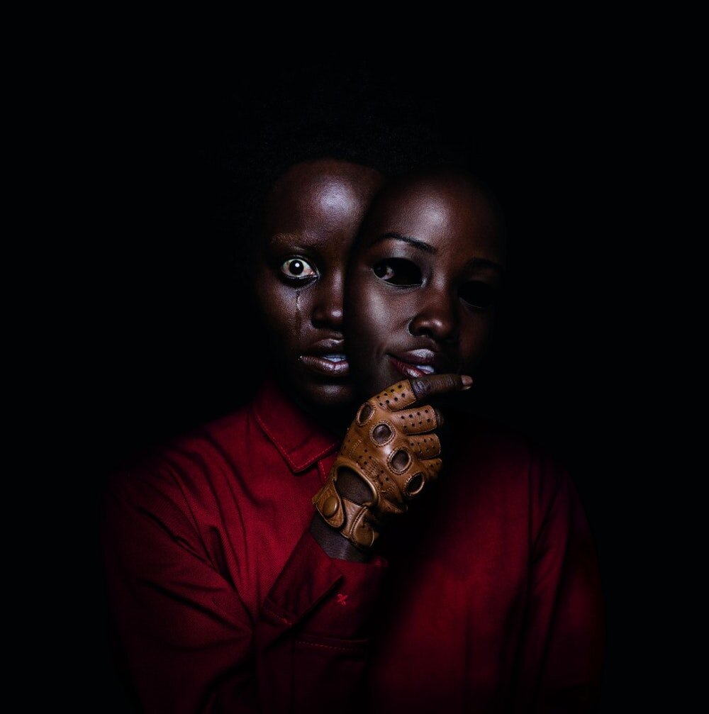 Вот скажи на милость, оскароносная Лупита Нионго, почему до сей поры ты ни разу не играла в хоррорах, где тебе с такими глазищами и мимикой самое место, а? 