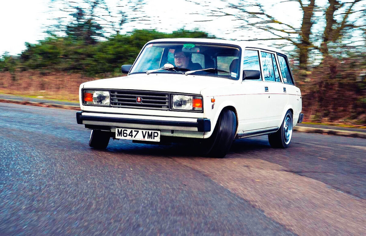 Источник: https://mag-option.ru/vaz-2104-s-dvigatelem-ca18det-ot-nissan-200sx-s13-moshhnostyu-bolee-400-l-s/