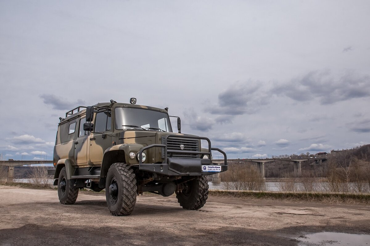 ГАЗ-330811 "Вепрь" в камуфляжной окраске