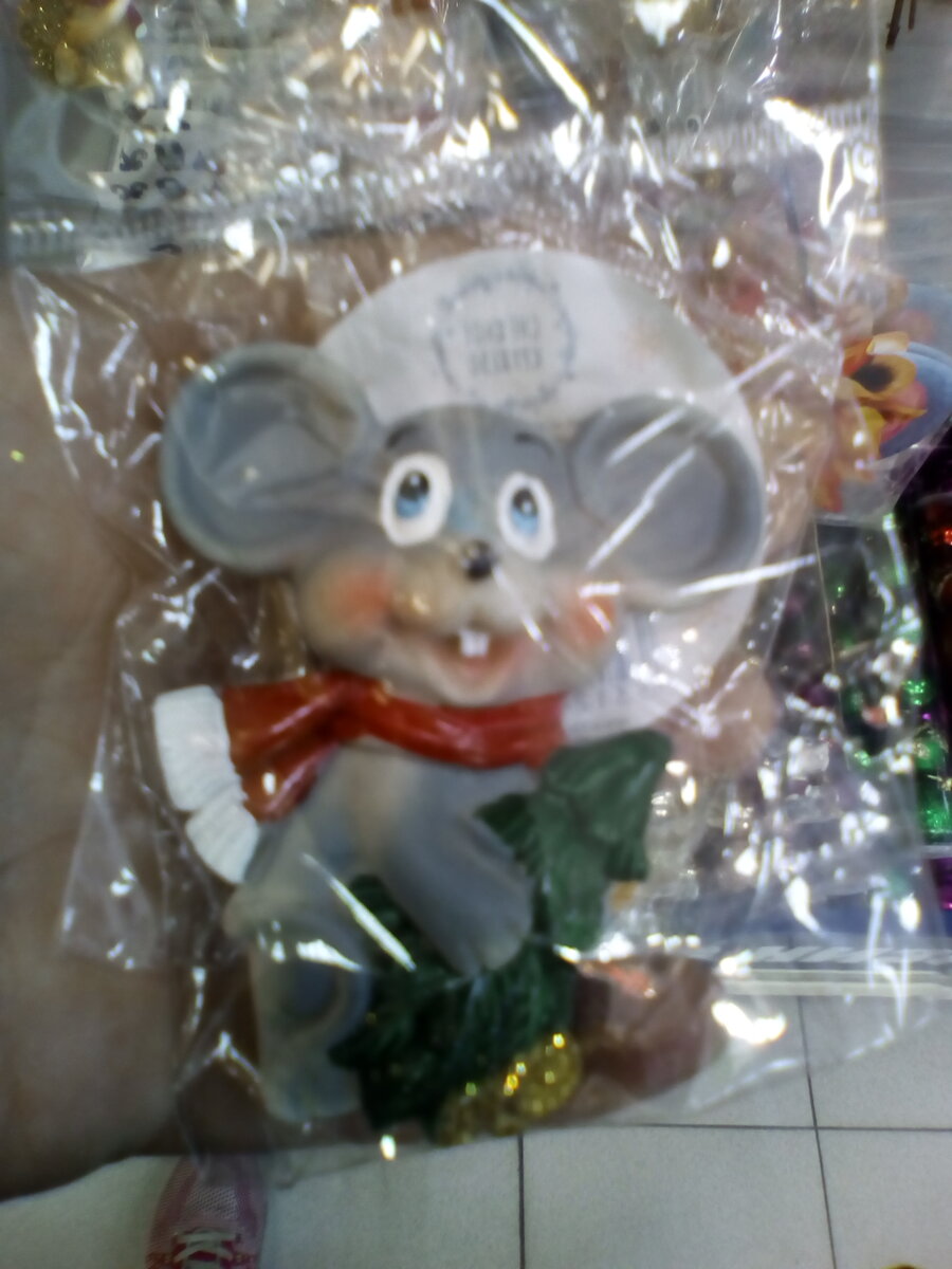 Магнитики на холодильник, очень позитивные.