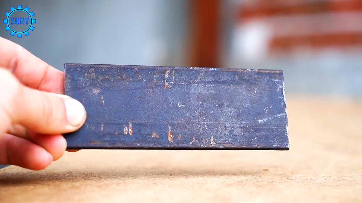 Скриншот с видео на YouTube-канале Mr SunY