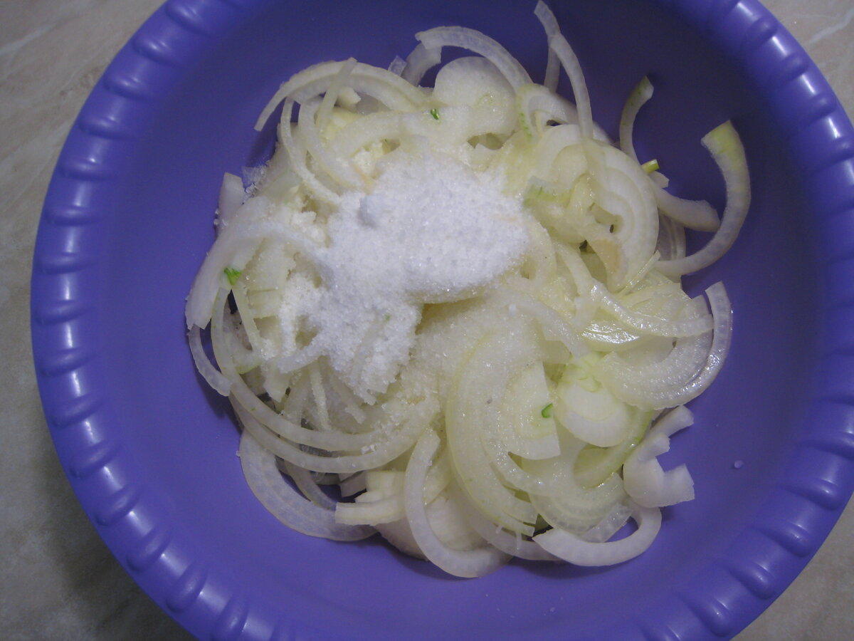 Самый простой рецепт приготовления салата "Мясо по-русски". Пошагово с фото.