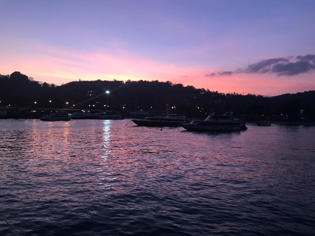 закат на острове Гили