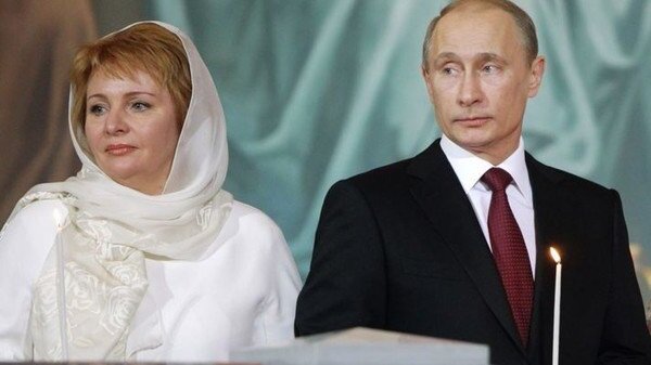 Контакты, Спектакль, Приглашения