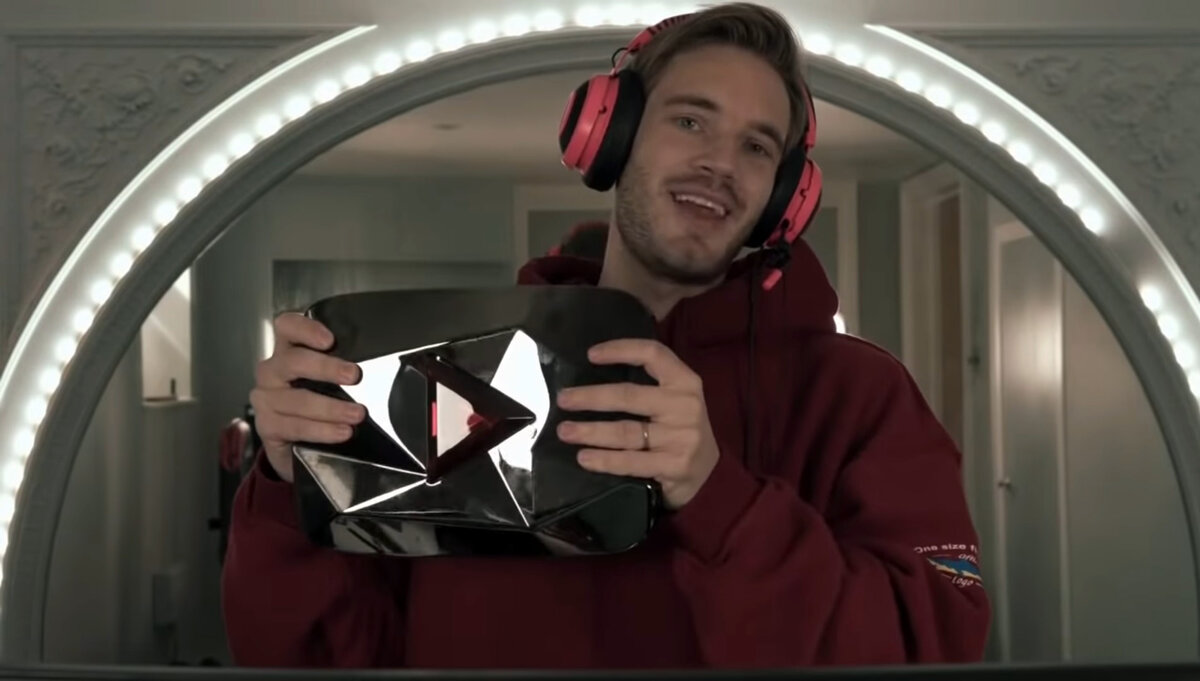 PEWDIEPIE красная Бриллиантовая кнопка